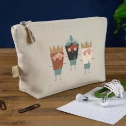 'Merry Christmas' Organic Wee Pouch | Spreadshirt