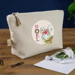 'Merry Christmas Squirrel' Organic Wee Pouch | Spreadshirt